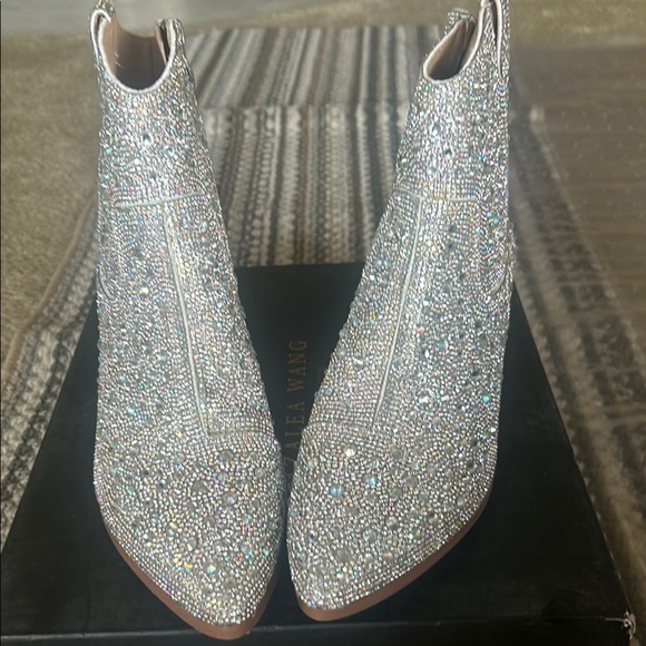 Azalea  Wang Silver Rhinestone Women's Boots brand new few flaws size 7.5 - Picture 1 of 5